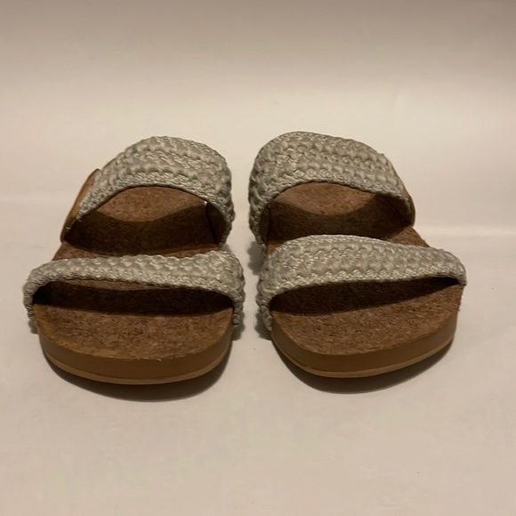Reef Shoes - Reef Cushion Vista Thread sandals size 9